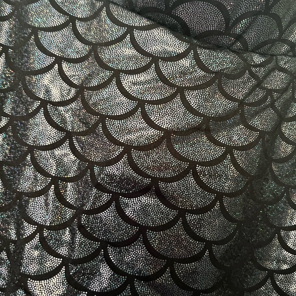 Mermaid Scales Black Glitter Circle Skirt | Size 2x - Picture 3 of 4